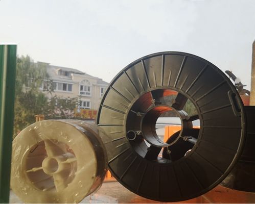 15kg 탄소 강철 MIG 용접 와이어 단단한 와이어 AWS ER70S-6 1.0mm 사양
